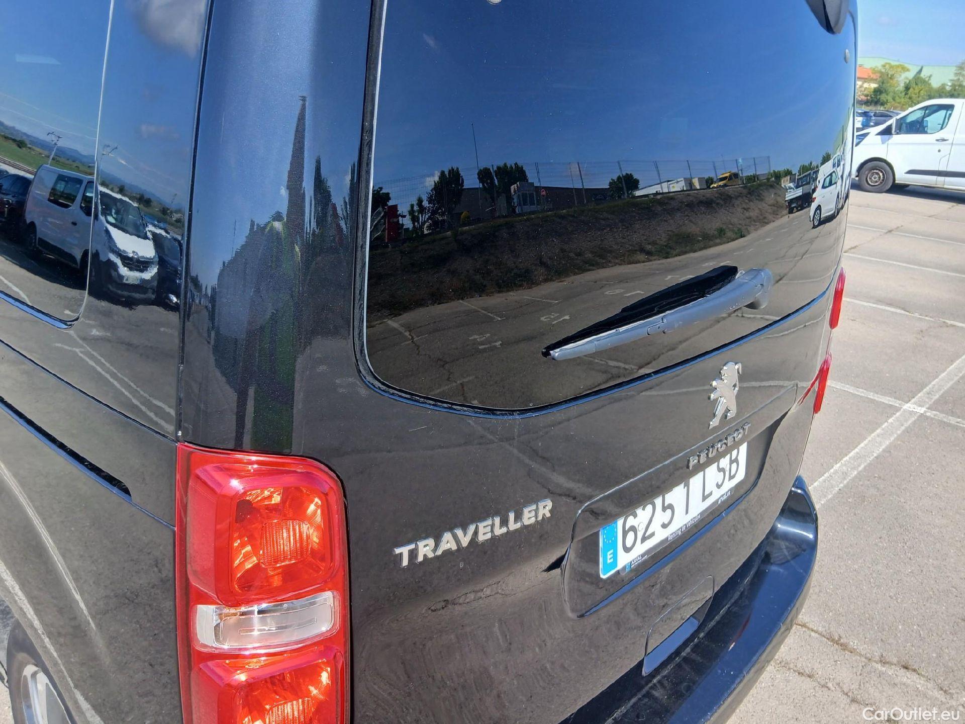  Peugeot  Expert PEUGEOT Traveller / 2016 / 5P / monovolumen Allure BlueHDi 180 S&S EAT8 Standard #24