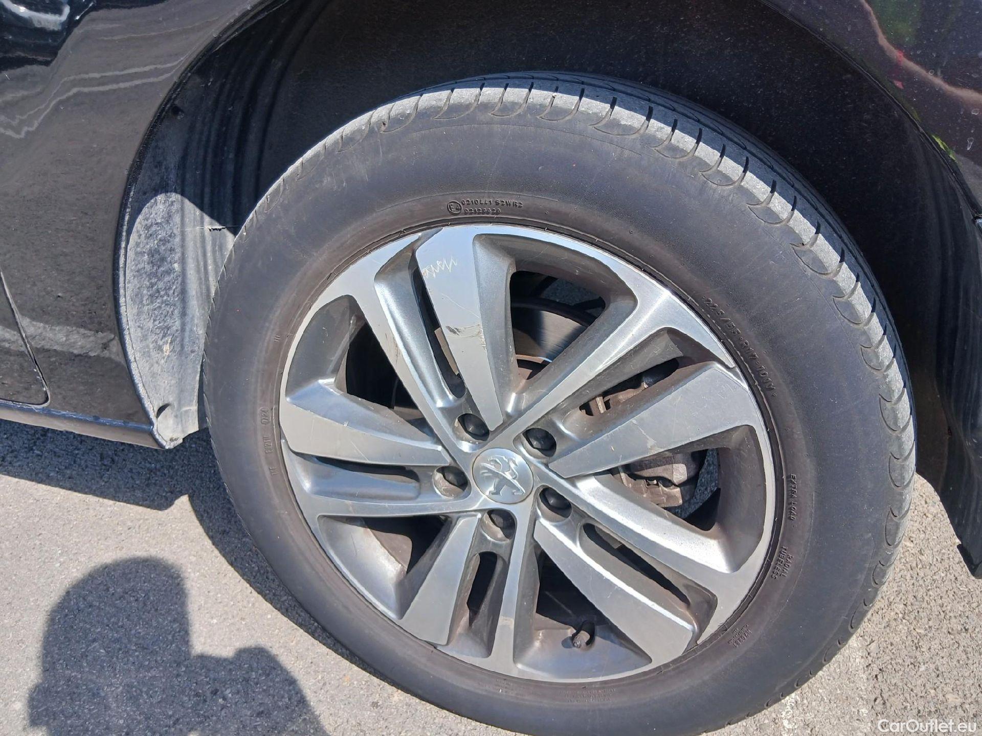  Peugeot  Expert PEUGEOT Traveller / 2016 / 5P / monovolumen Allure BlueHDi 180 S&S EAT8 Standard #18