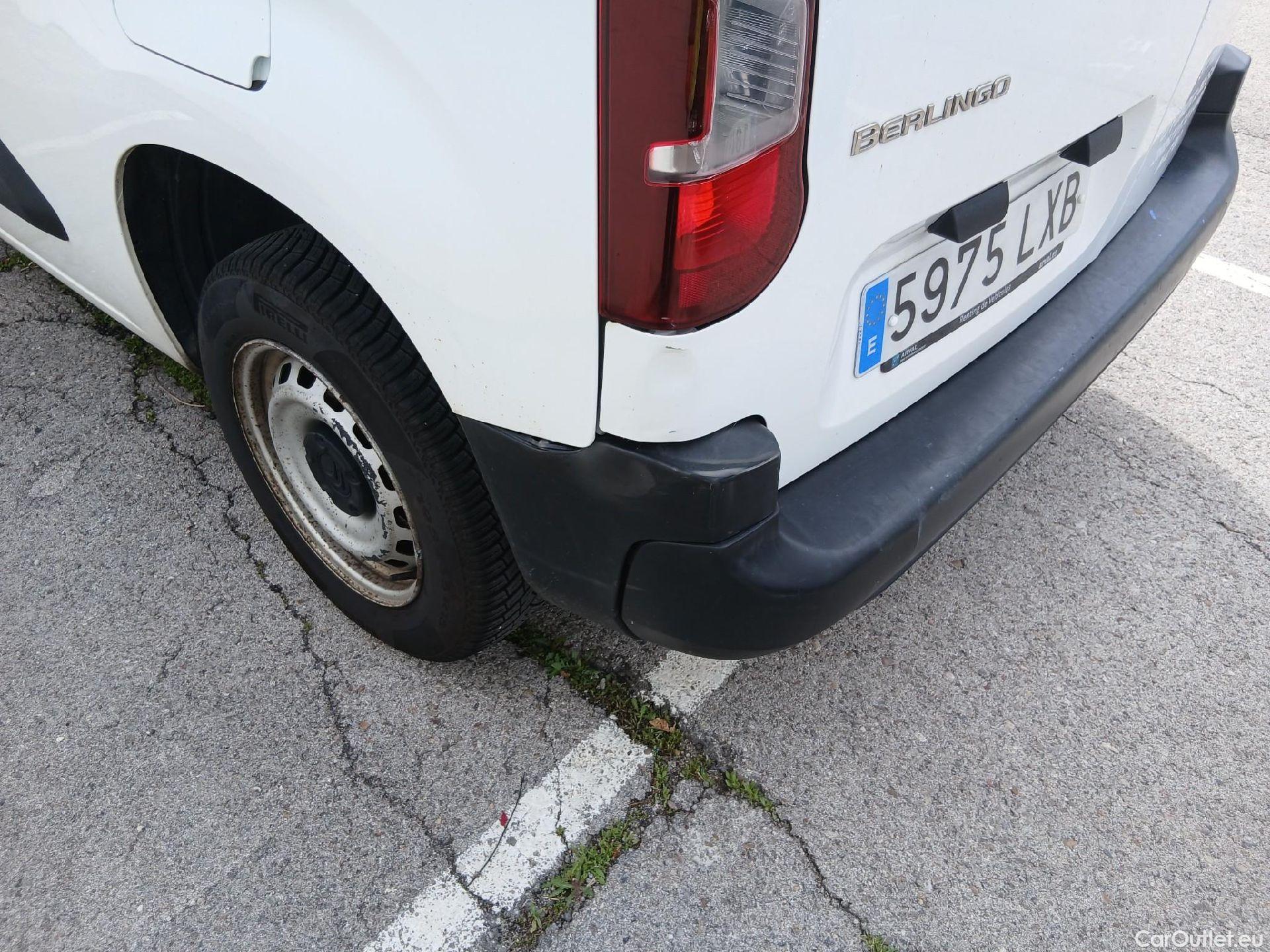  Citroen  Berlingo CITROEN  / 2018 / 3P / furgón derivado de turismo Talla M BlueHDi 100 CONTROL (AC2) #21