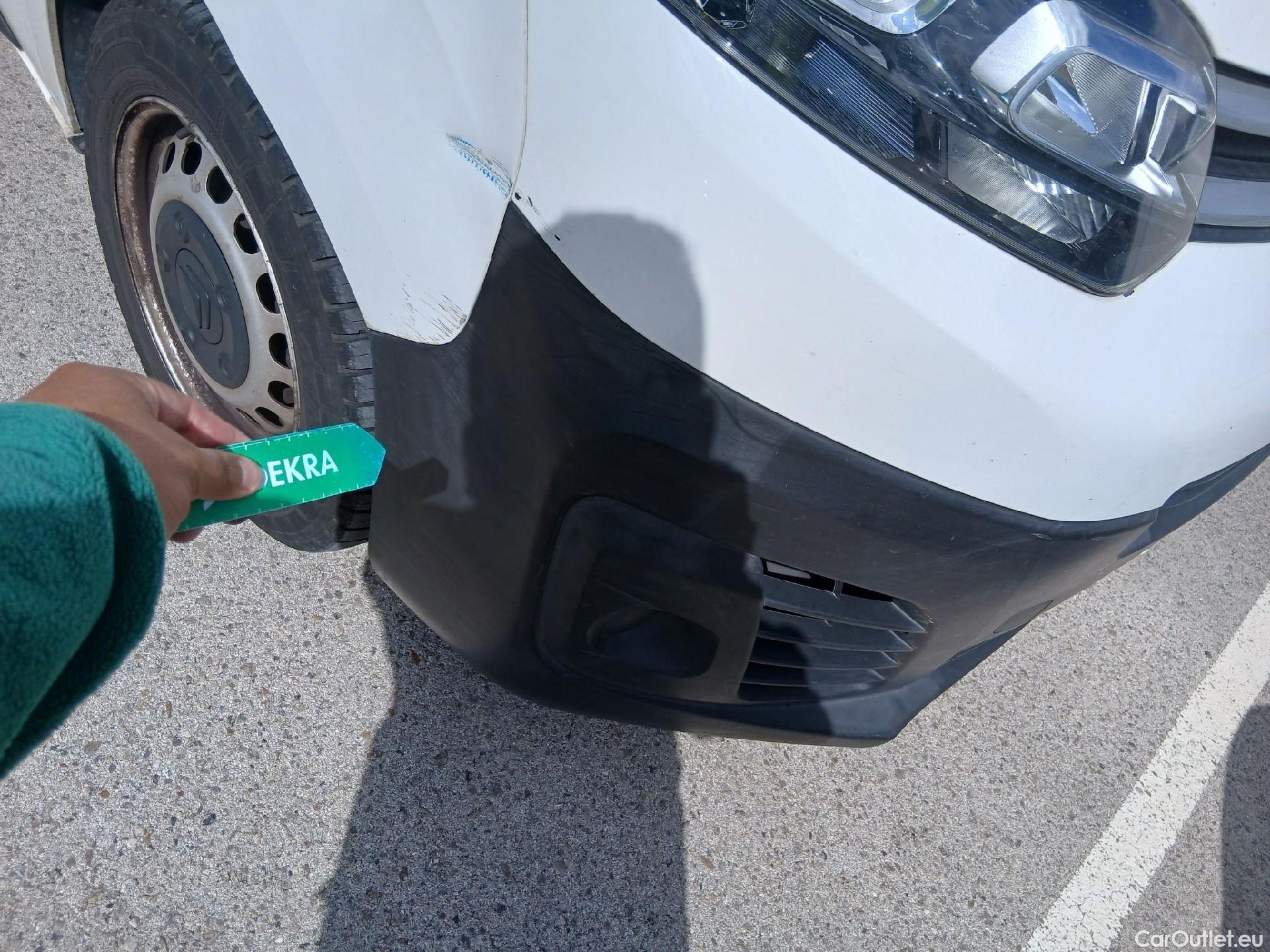  Citroen  Jumpy CITROEN  / 2016 / 4P / furgón Talla XS BlueHDi 100 S&S 6v Control #17