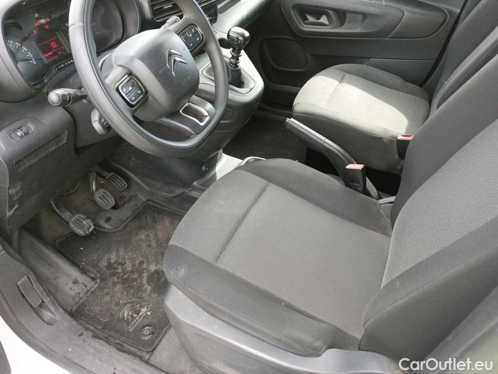  Citroen  Berlingo CITROEN  / 2018 / 3P / furgón derivado de turismo Talla M BlueHDi 100 CONTROL (AC2) #31