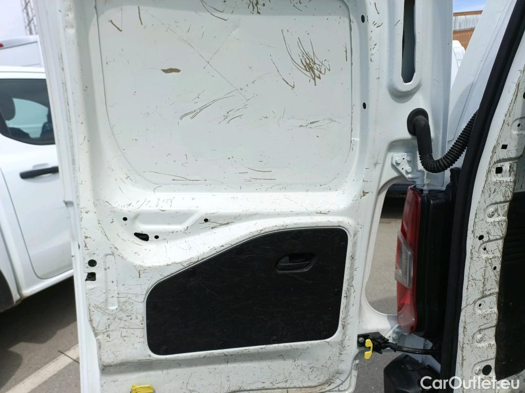  Citroen  Berlingo CITROEN  / 2018 / 3P / furgón derivado de turismo Talla M BlueHDi 100 CONTROL (AC2) #11