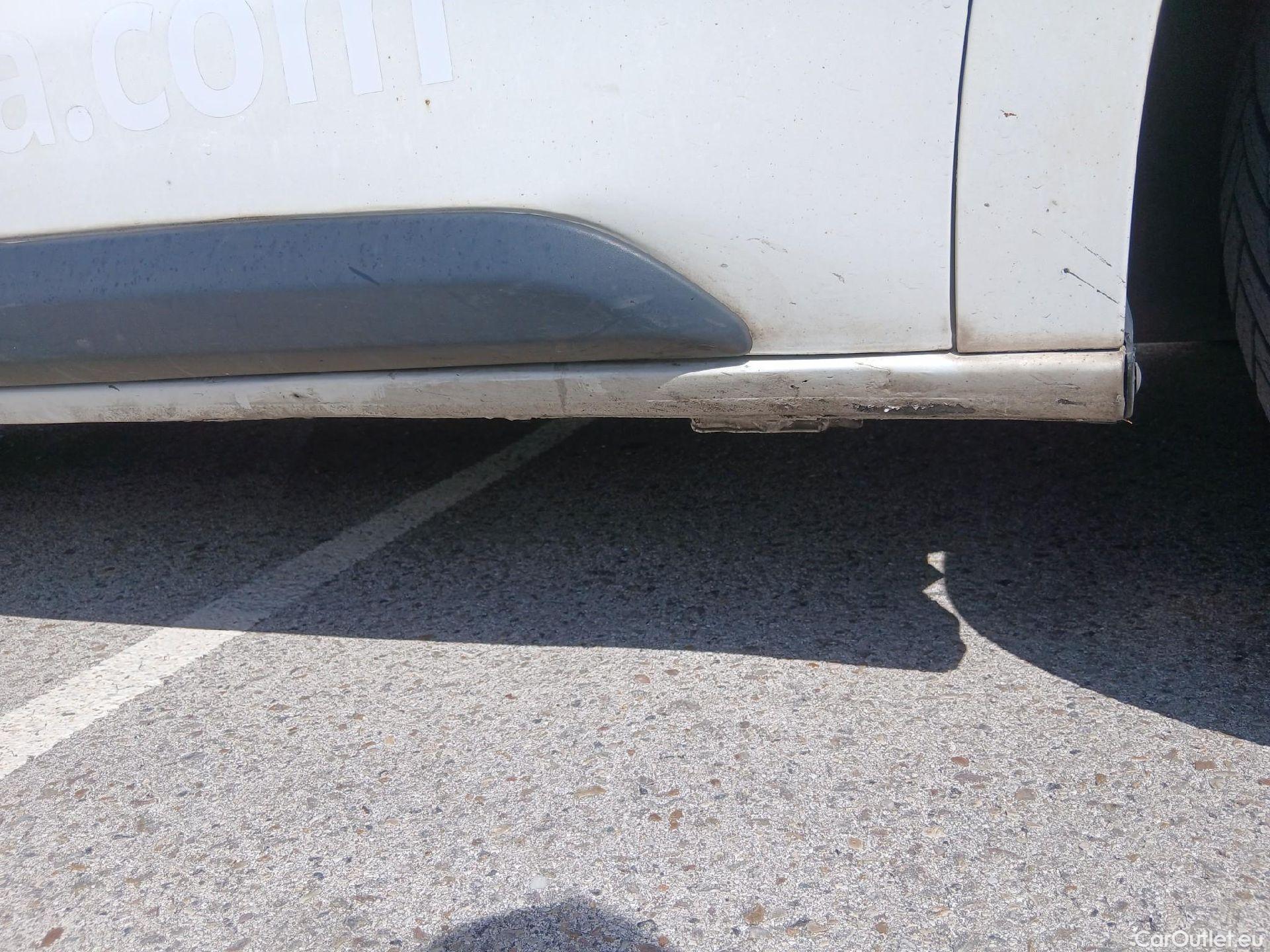  Citroen  Jumpy CITROEN  / 2016 / 4P / furgón Talla XS BlueHDi 100 S&S 6v Control #48