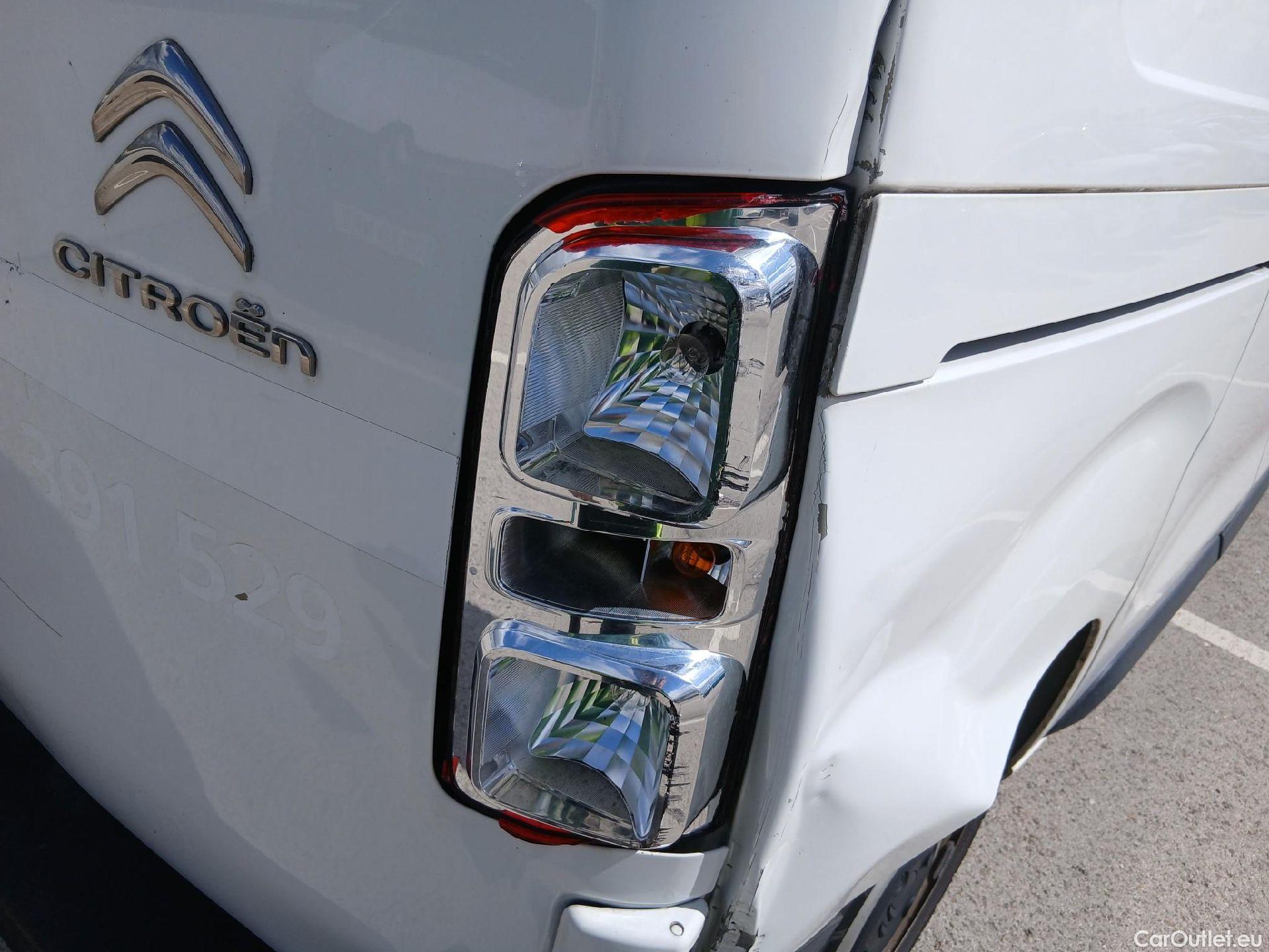  Citroen  Jumpy CITROEN  / 2016 / 4P / furgón Talla XS BlueHDi 100 S&S 6v Control #36