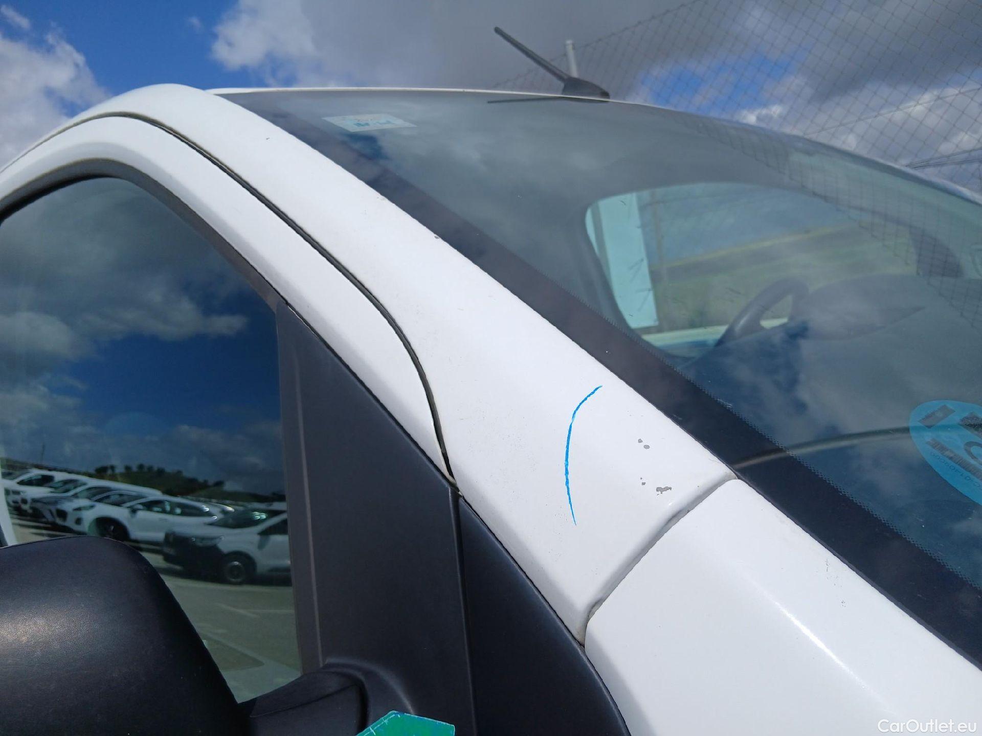  Citroen  Jumpy CITROEN  / 2016 / 4P / furgón Talla XS BlueHDi 100 S&S 6v Control #53