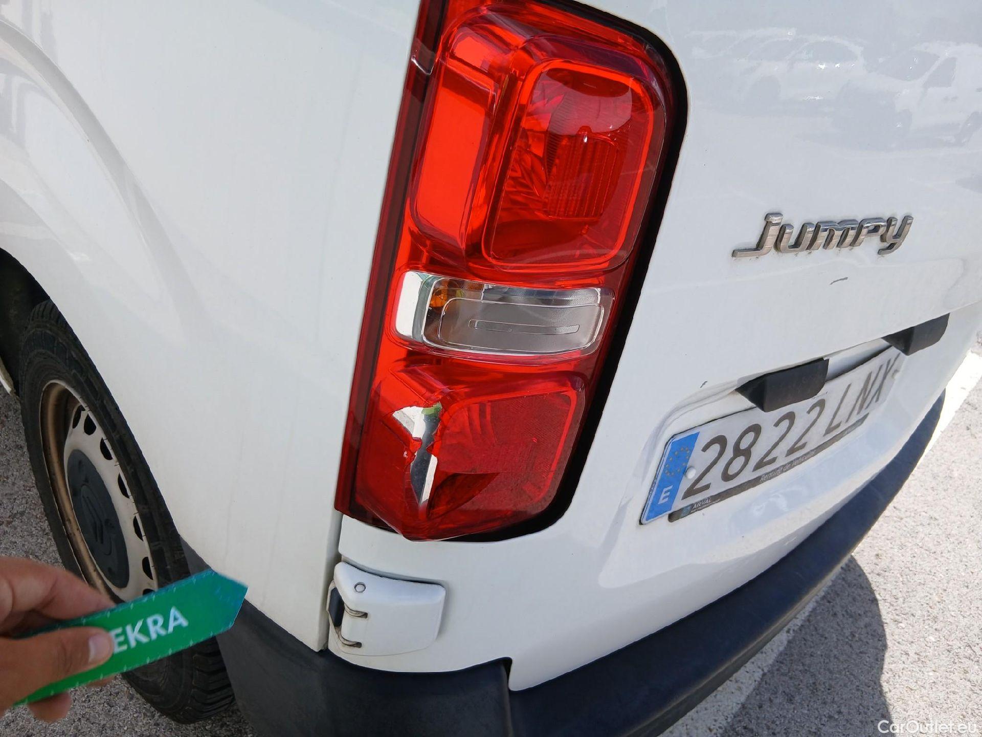  Citroen  Jumpy CITROEN  / 2016 / 4P / furgón Talla XS BlueHDi 100 S&S 6v Control #33