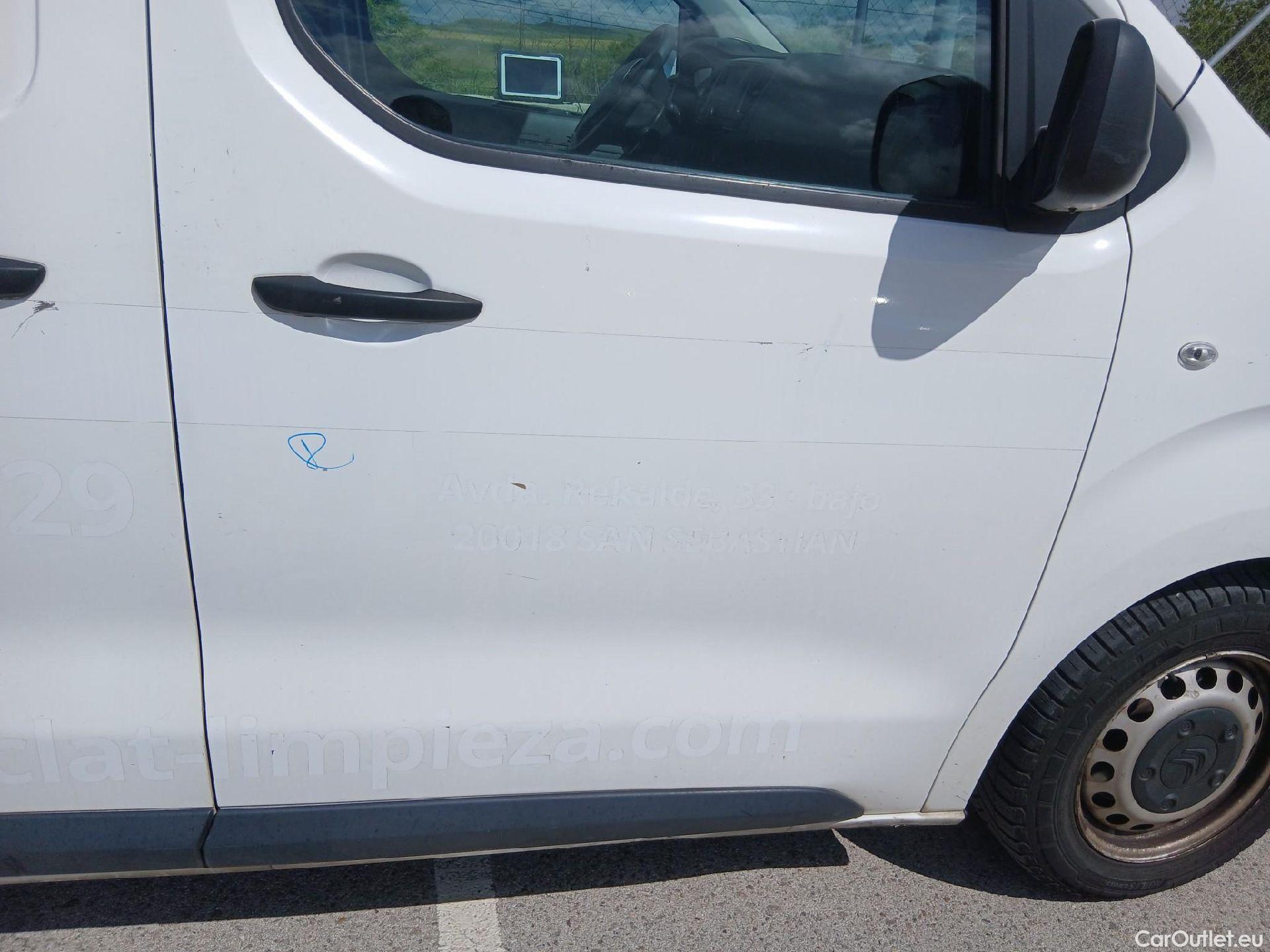  Citroen  Jumpy CITROEN  / 2016 / 4P / furgón Talla XS BlueHDi 100 S&S 6v Control #46