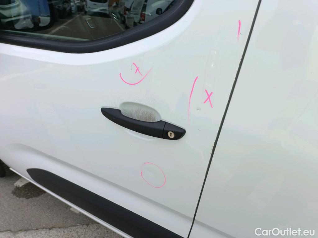  Citroen  Berlingo CITROEN  / 2018 / 3P / furgón derivado de turismo Talla M BlueHDi 100 CONTROL (AC2) #27