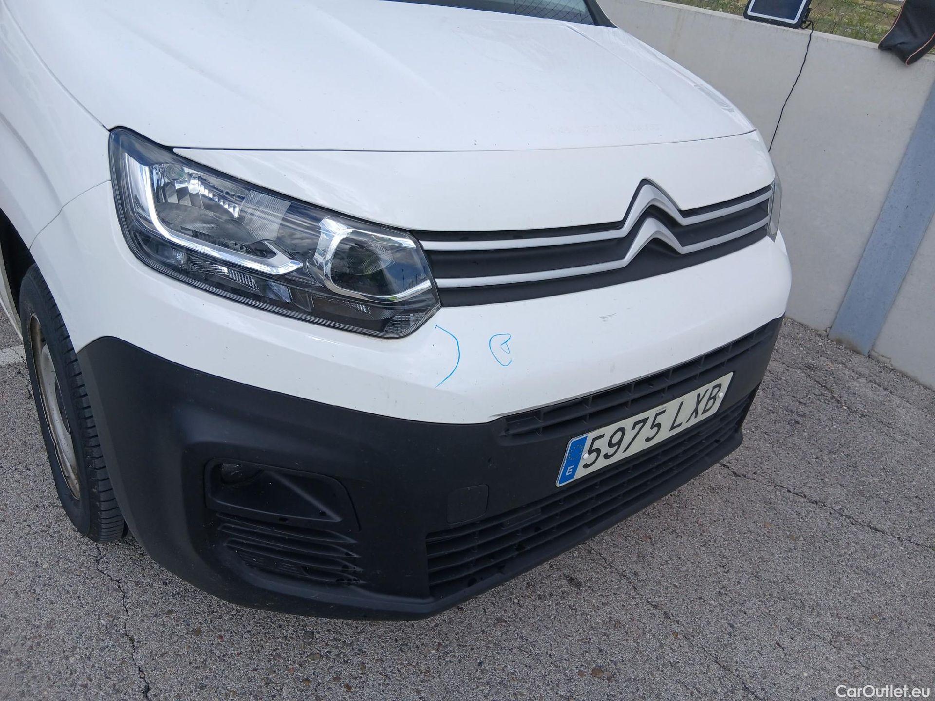  Citroen  Berlingo CITROEN  / 2018 / 3P / furgón derivado de turismo Talla M BlueHDi 100 CONTROL (AC2) #10