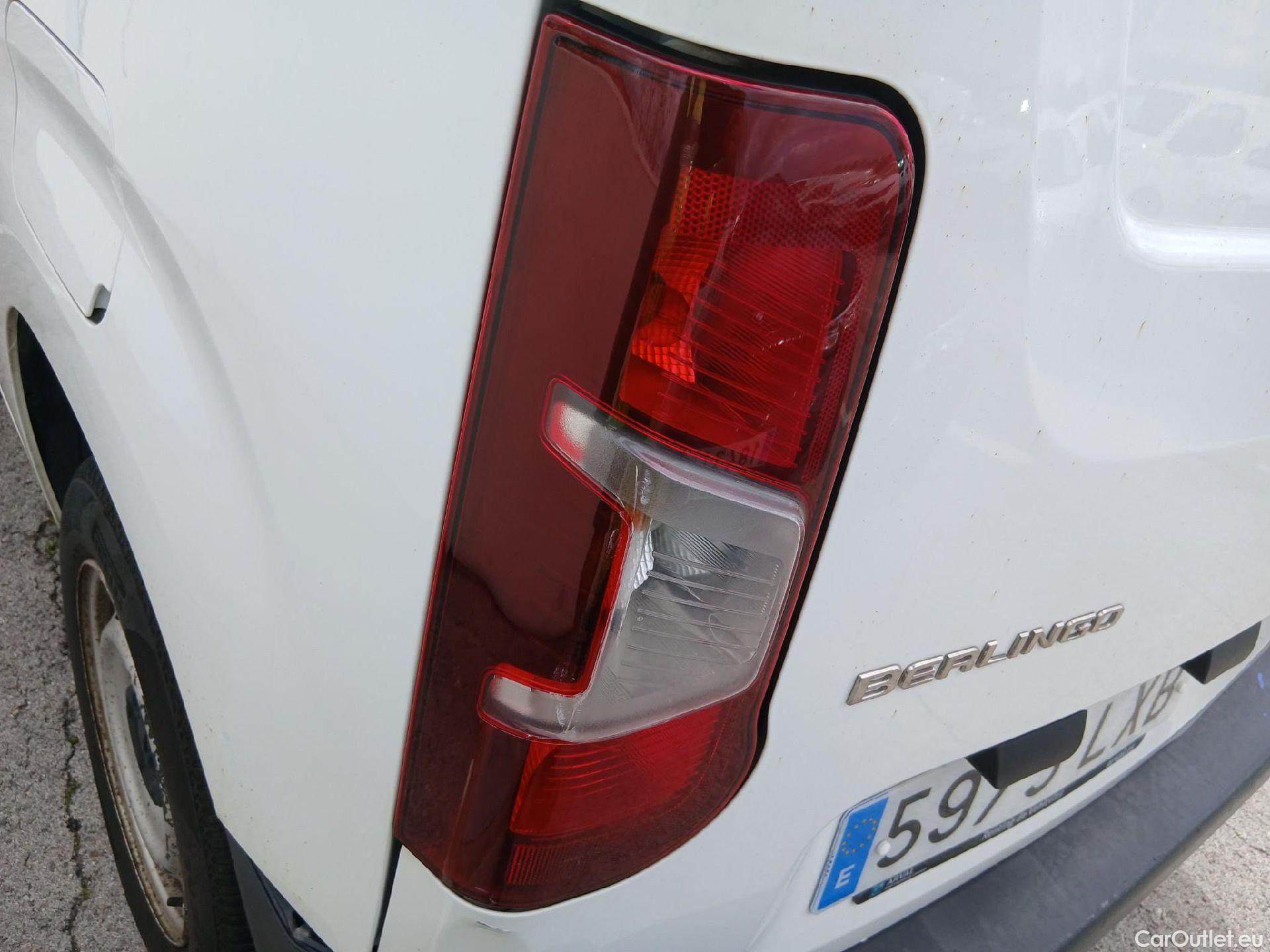  Citroen  Berlingo CITROEN  / 2018 / 3P / furgón derivado de turismo Talla M BlueHDi 100 CONTROL (AC2) #25