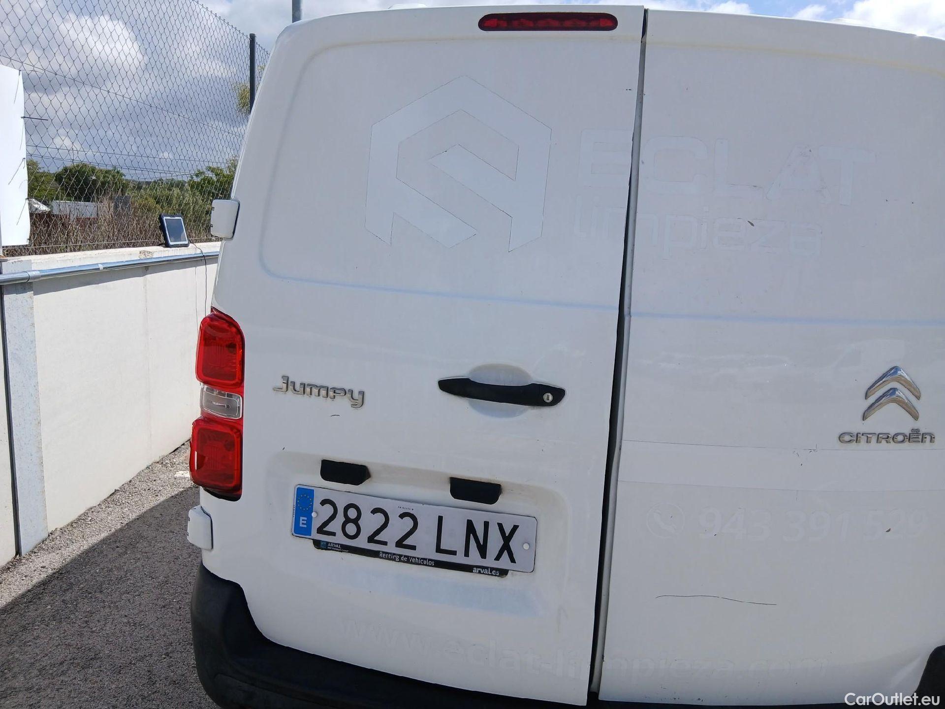  Citroen  Jumpy CITROEN  / 2016 / 4P / furgón Talla XS BlueHDi 100 S&S 6v Control #39