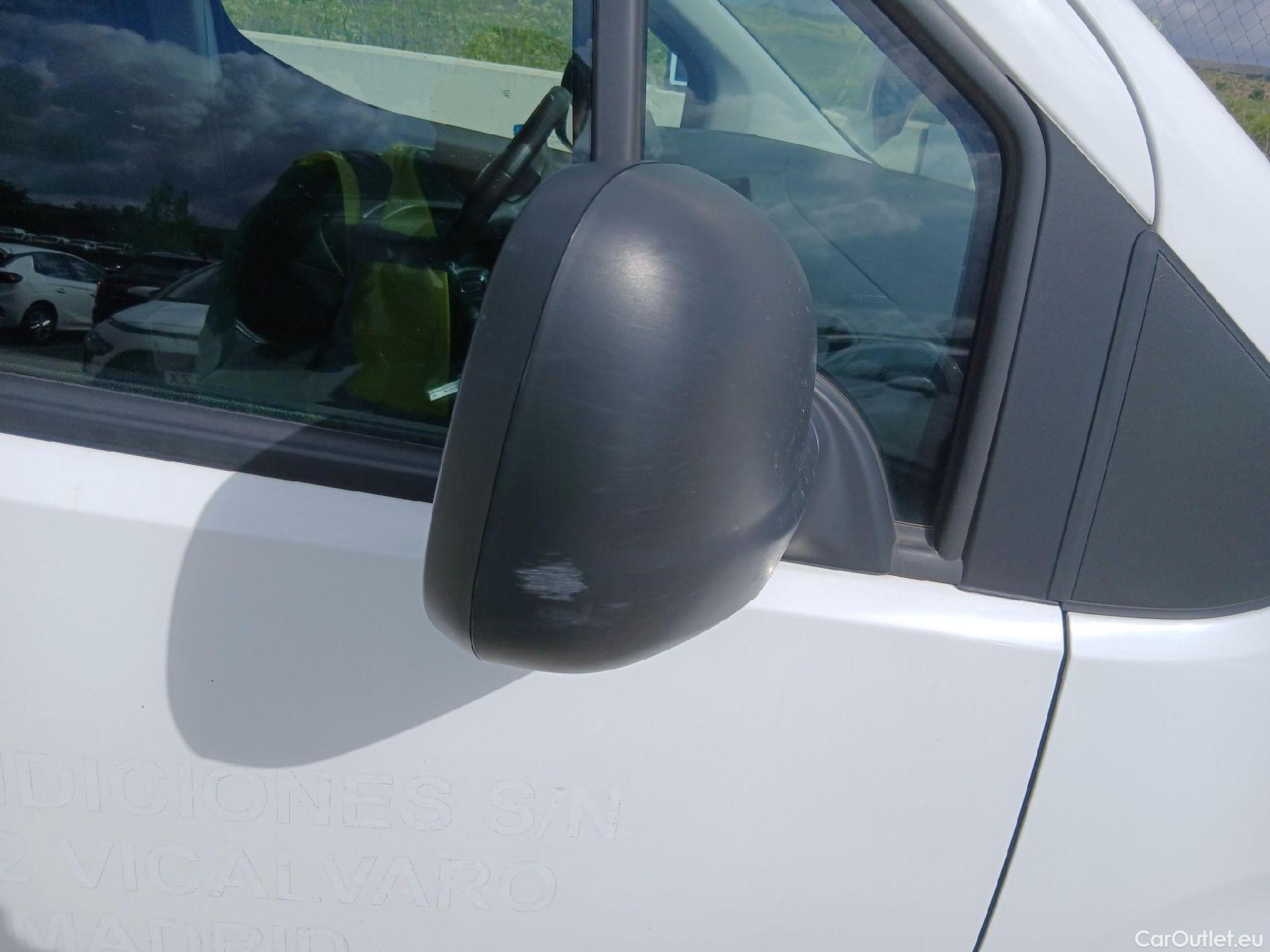  Citroen  Berlingo CITROEN  / 2018 / 3P / furgón derivado de turismo Talla M BlueHDi 100 CONTROL (AC2) #45