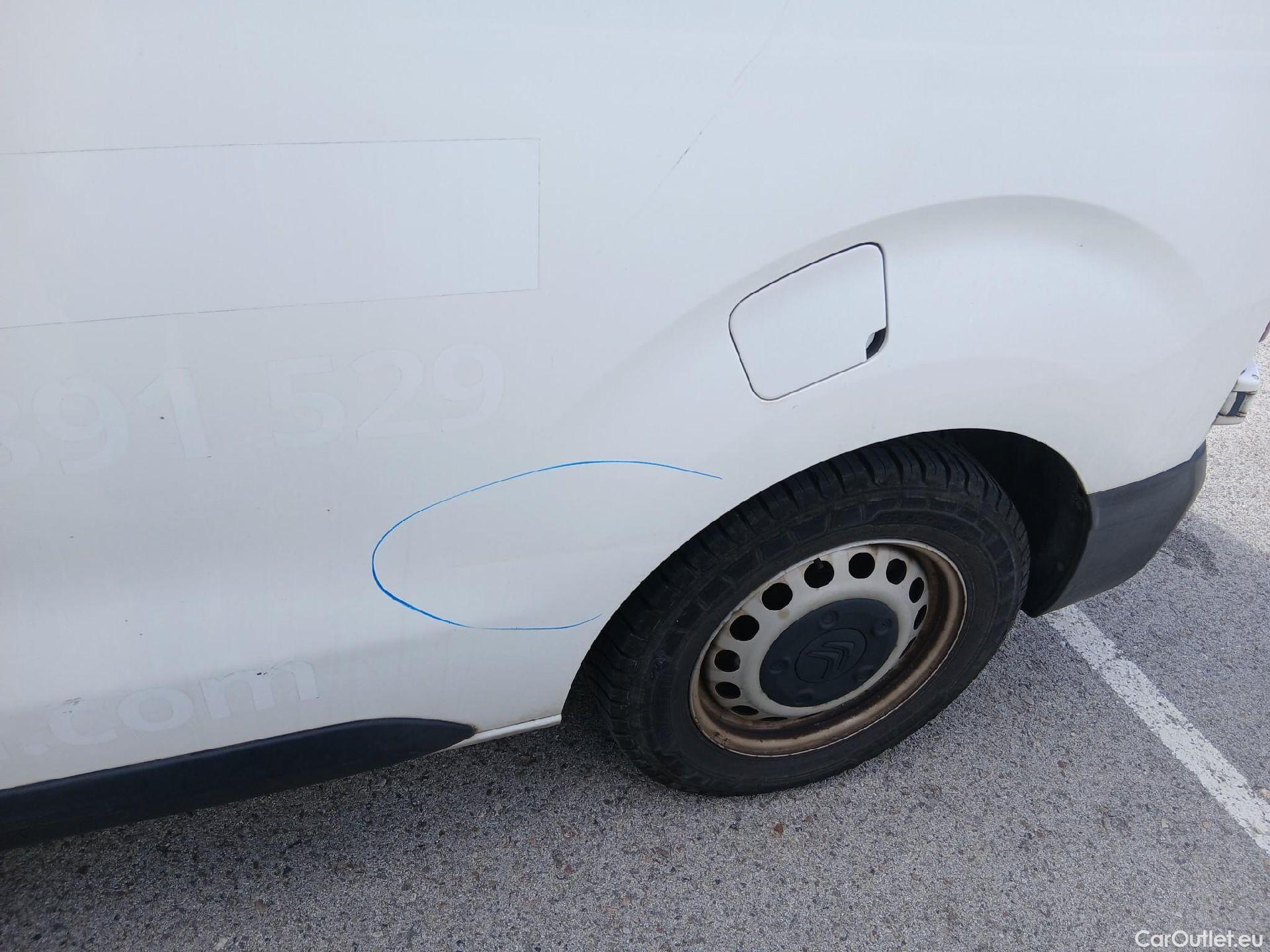  Citroen  Jumpy CITROEN  / 2016 / 4P / furgón Talla XS BlueHDi 100 S&S 6v Control #28