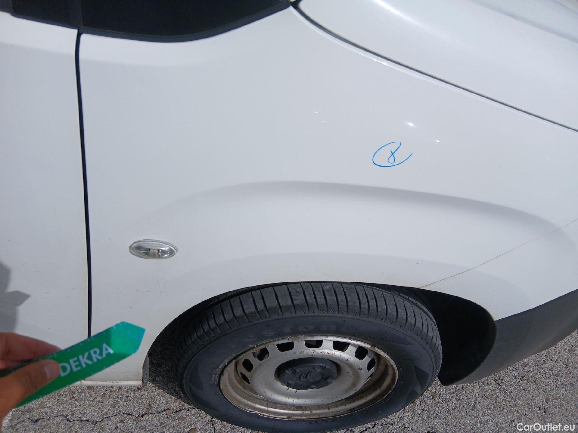  Citroen  Berlingo CITROEN  / 2018 / 3P / furgón derivado de turismo Talla M BlueHDi 100 CONTROL (AC2) #47