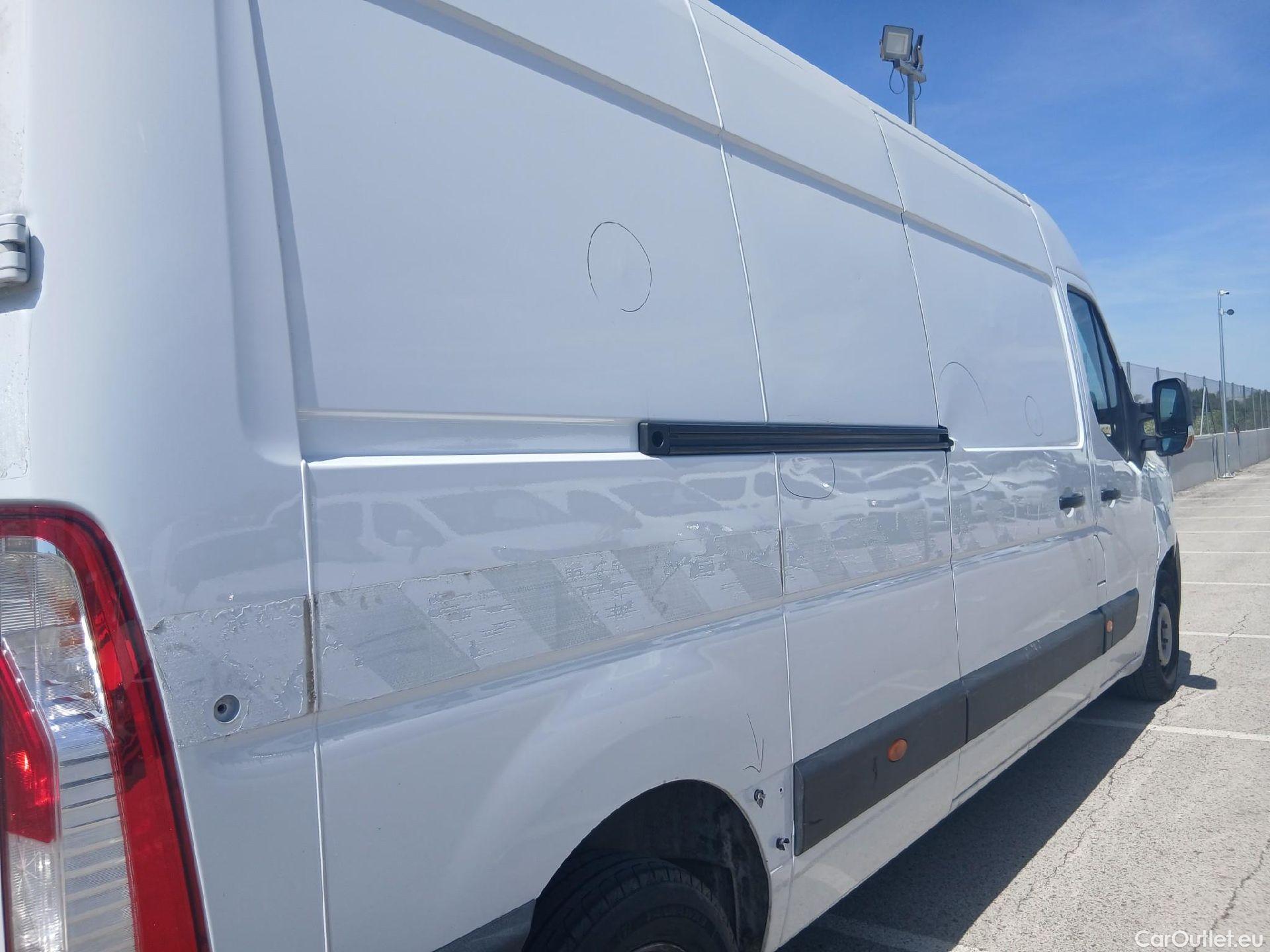  Renault  Master RENAULT  / 2019 / 4P / furgón Furgón T L3H2 3500 Bl dCi 99kW(135CV) #25