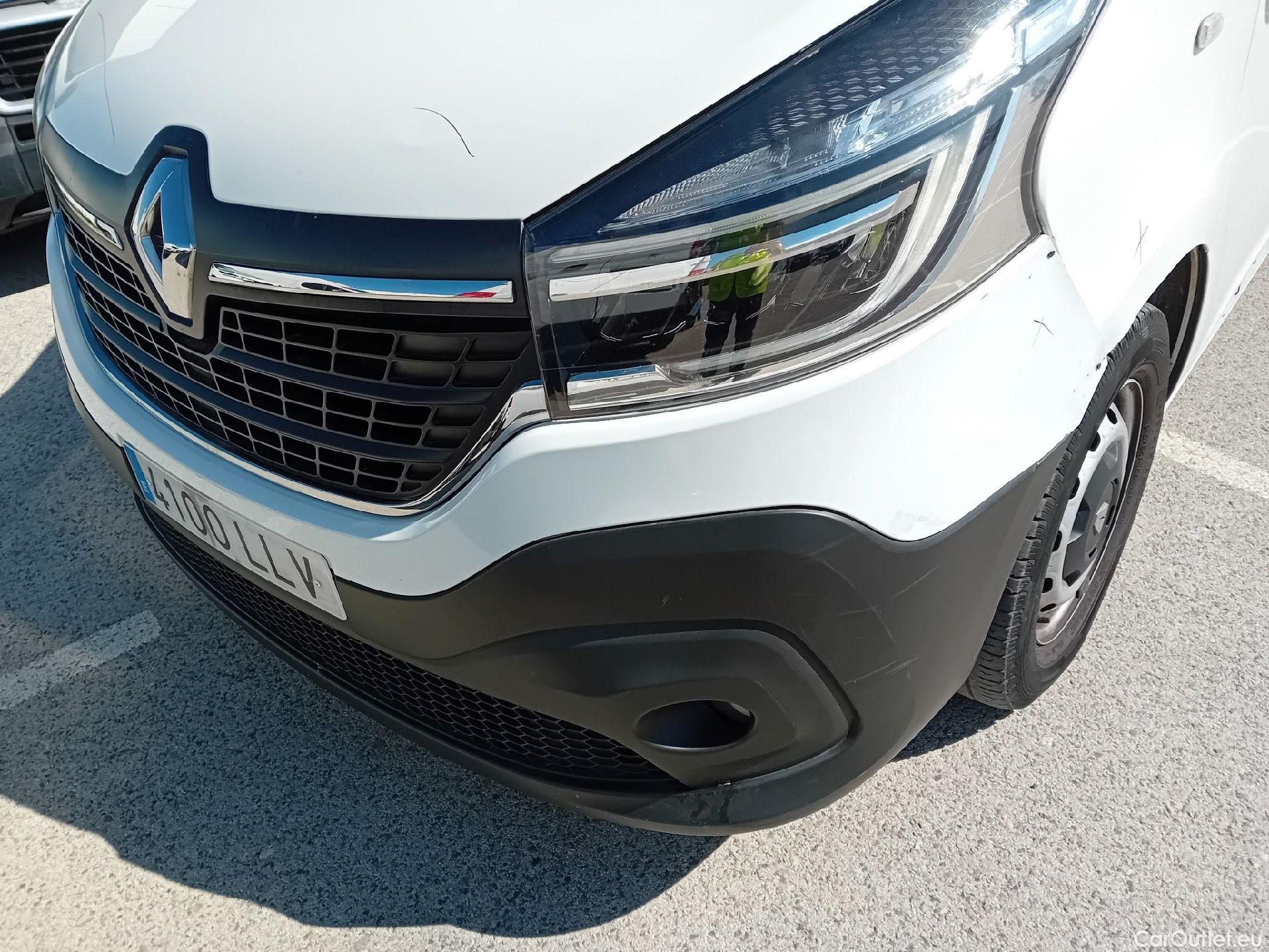  Renault  Trafic RENAULT  / 2019 / 4P / combi Combi 9 Energy Blue dCi 88 kW (120 CV) #26