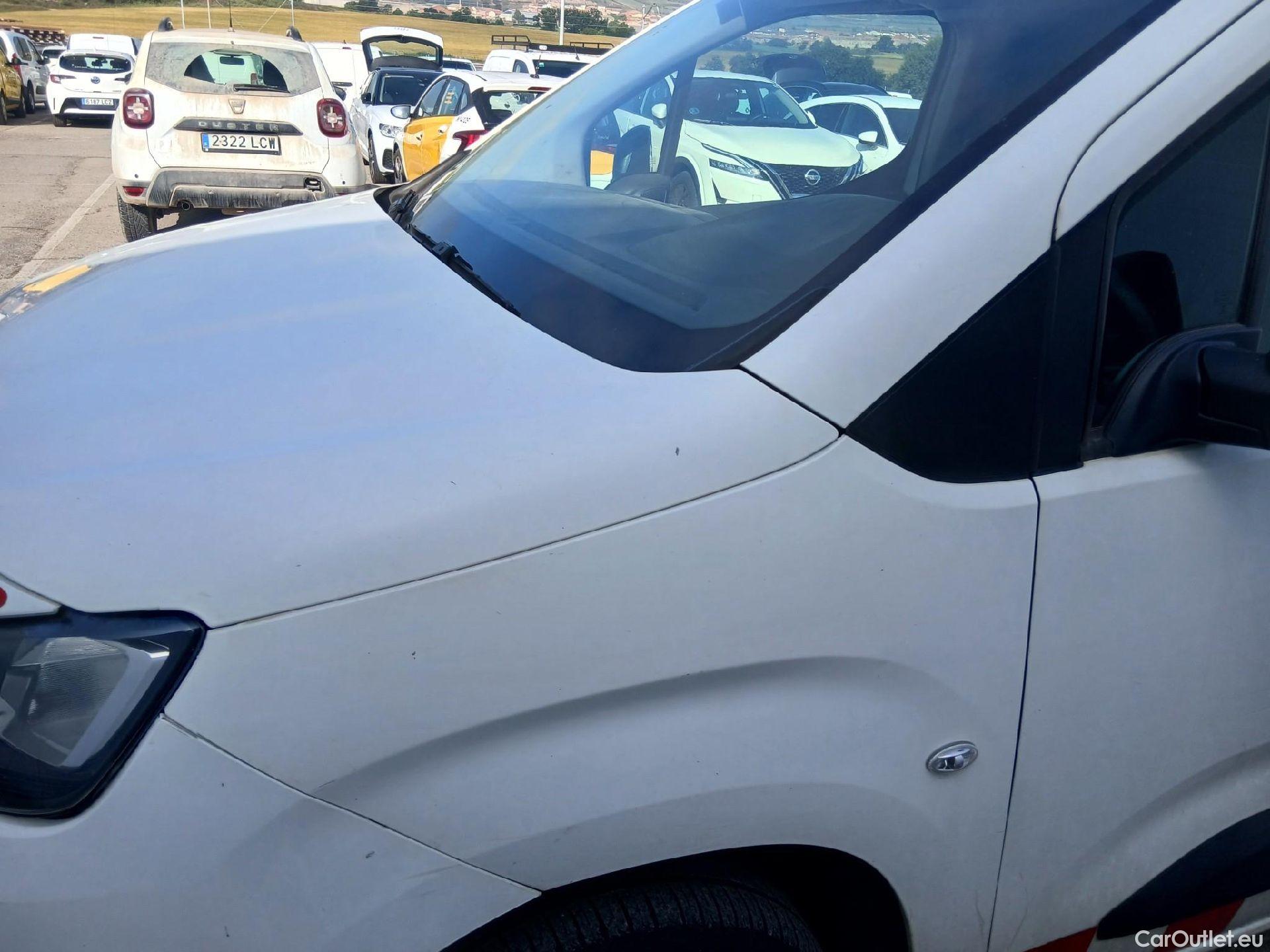  Peugeot  Partner PEUGEOT  / 2018 / 3P / furgón derivado de turismo Pro Standard 600kg BlueHDi 73kW (AC) #12