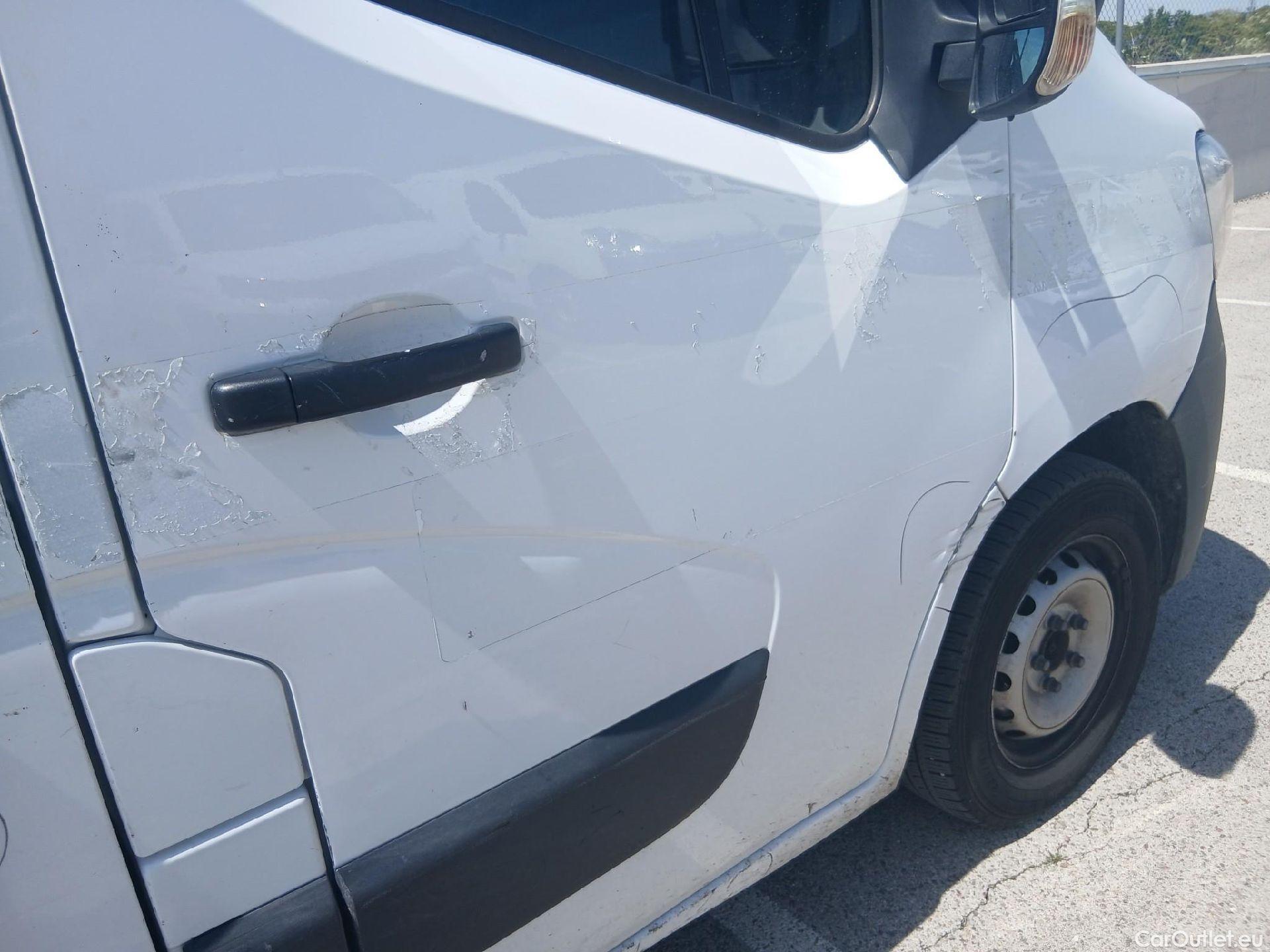  Renault  Master RENAULT  / 2019 / 4P / furgón Furgón T L3H2 3500 Bl dCi 99kW(135CV) #33