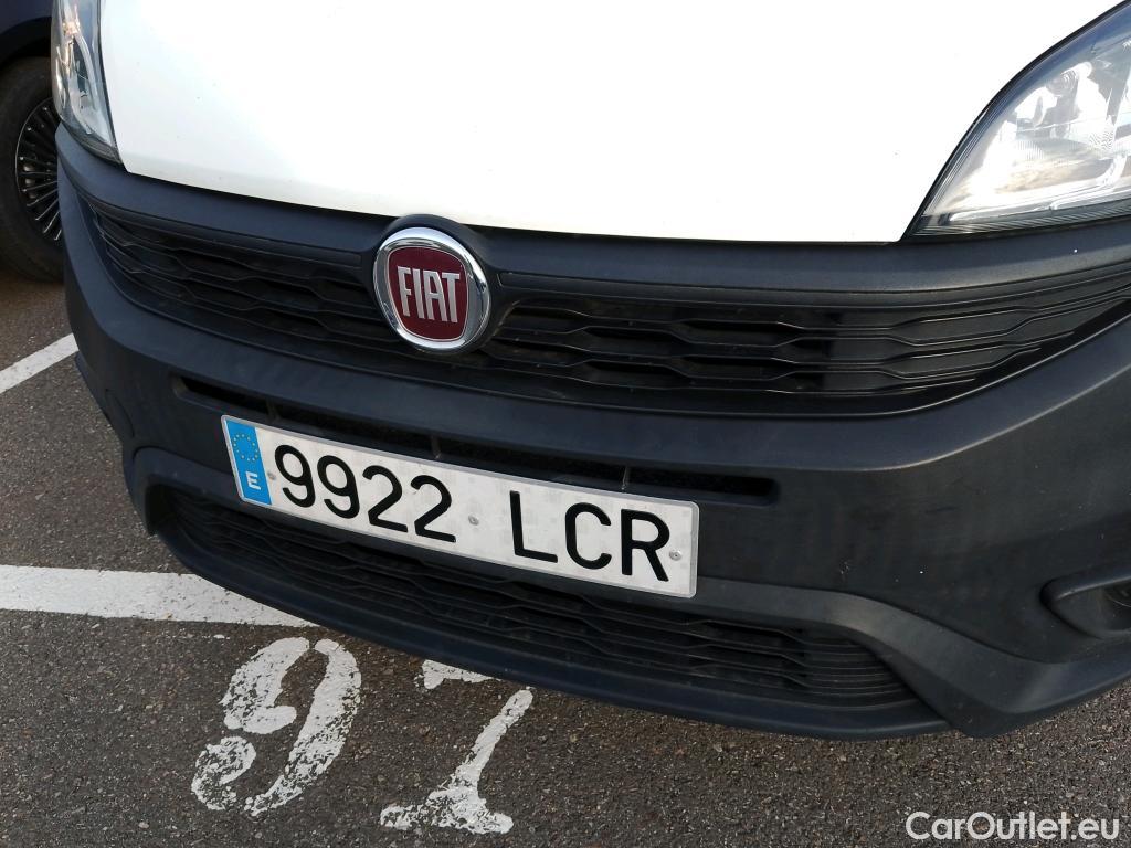  Fiat  Doblo FIAT Doblò Cargo/2015/4P/furgón derivado de turismo Cargo Maxi Base Plus 1.4 Tjet 89kW GNC #17