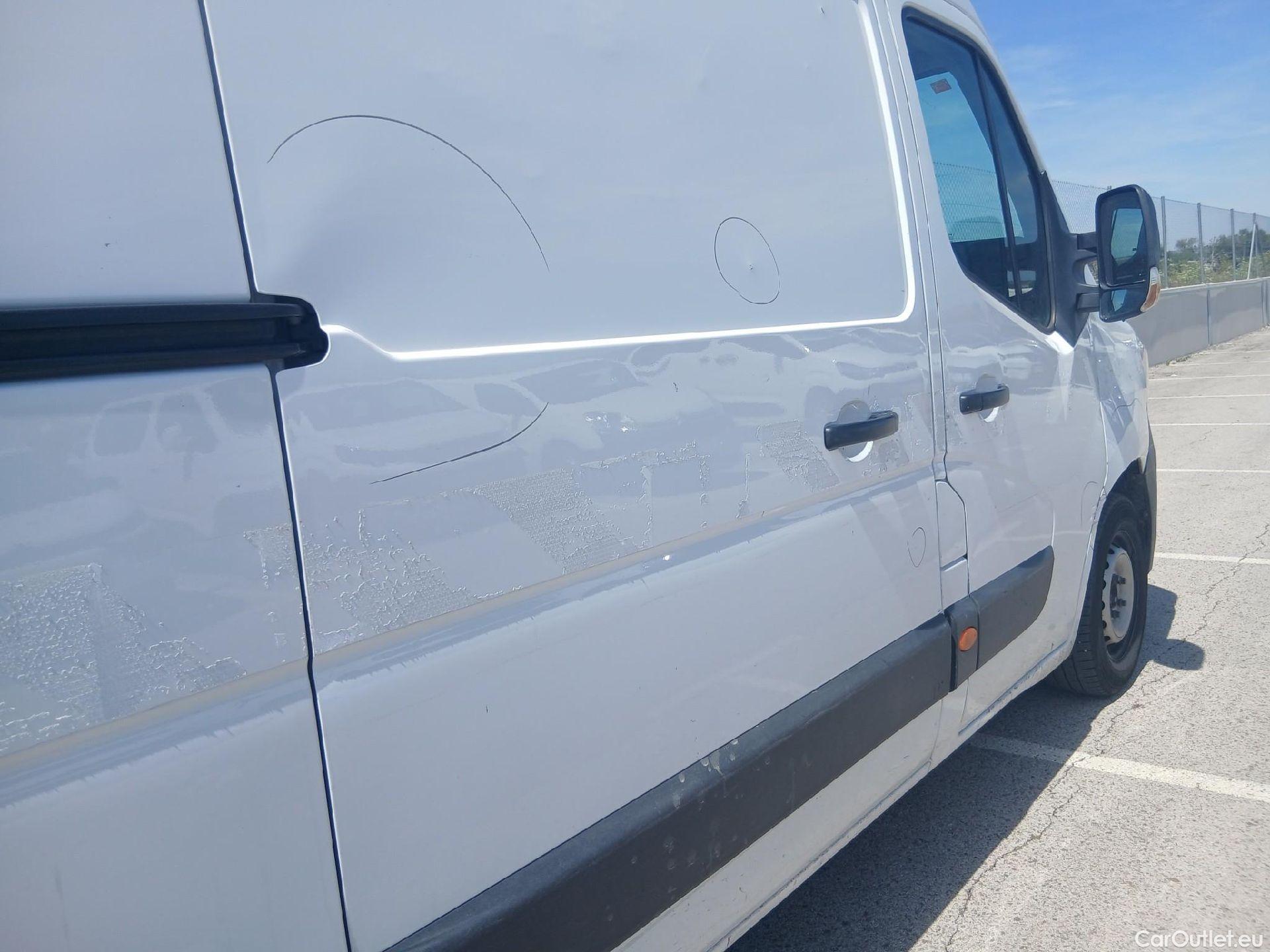  Renault  Master RENAULT  / 2019 / 4P / furgón Furgón T L3H2 3500 Bl dCi 99kW(135CV) #27