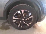  Peugeot  2008 PEUGEOT  / 2019 / 5P / CROSSOVER BLUEHDI 130 EAT8 ALLURE S/S AUT. #17