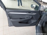  Volkswagen  Golf  VOLKSWAGEN / 2019 / 5P / BERLINA 2.0 TDI SCR 85KW LIFE DSG #64
