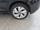  Volkswagen  Golf  VOLKSWAGEN / 2019 / 5P / BERLINA 2.0 TDI SCR 85KW STYLE #19