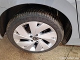  Volkswagen  Golf  VOLKSWAGEN VARIANT / 2024 / 5P / STATION WAGON 2.0 TDI SCR STYLE DSG #32