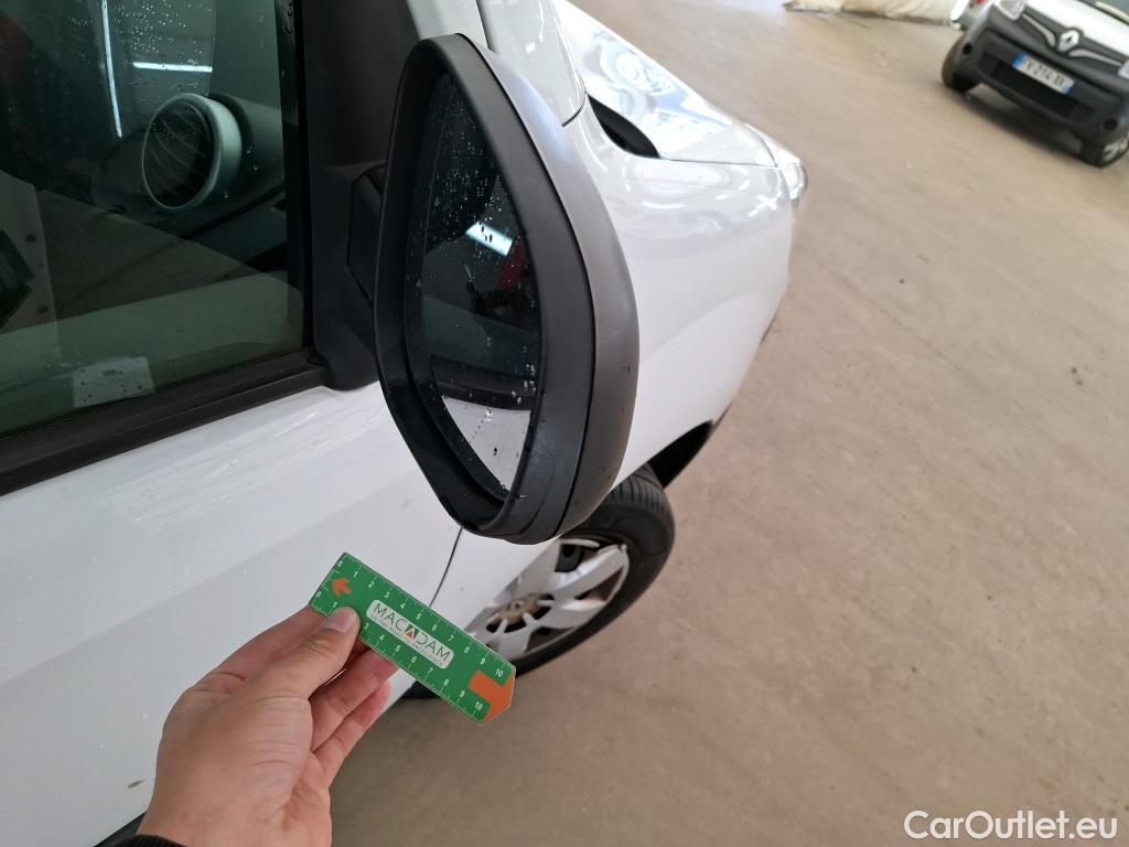  Renault  Kangoo  Express Maxi Extra (Série Spéciale) 1.5 dCi 90CV BVM5 E6 #28
