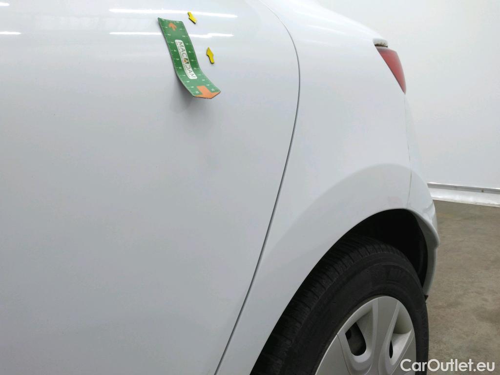 Renault  Clio  IV Air 1.5 dCi 75CV BVM5 E6 #16