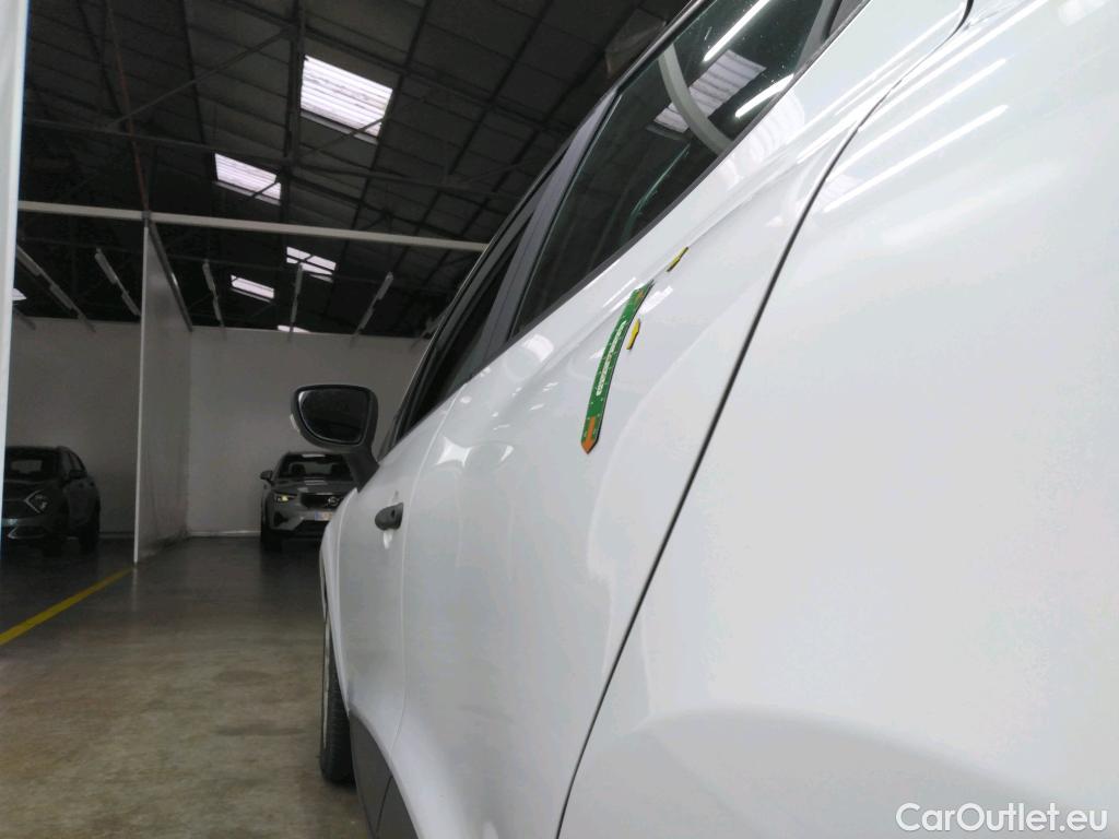  Renault  Clio  IV Air 1.5 dCi 75CV BVM5 E6 #17