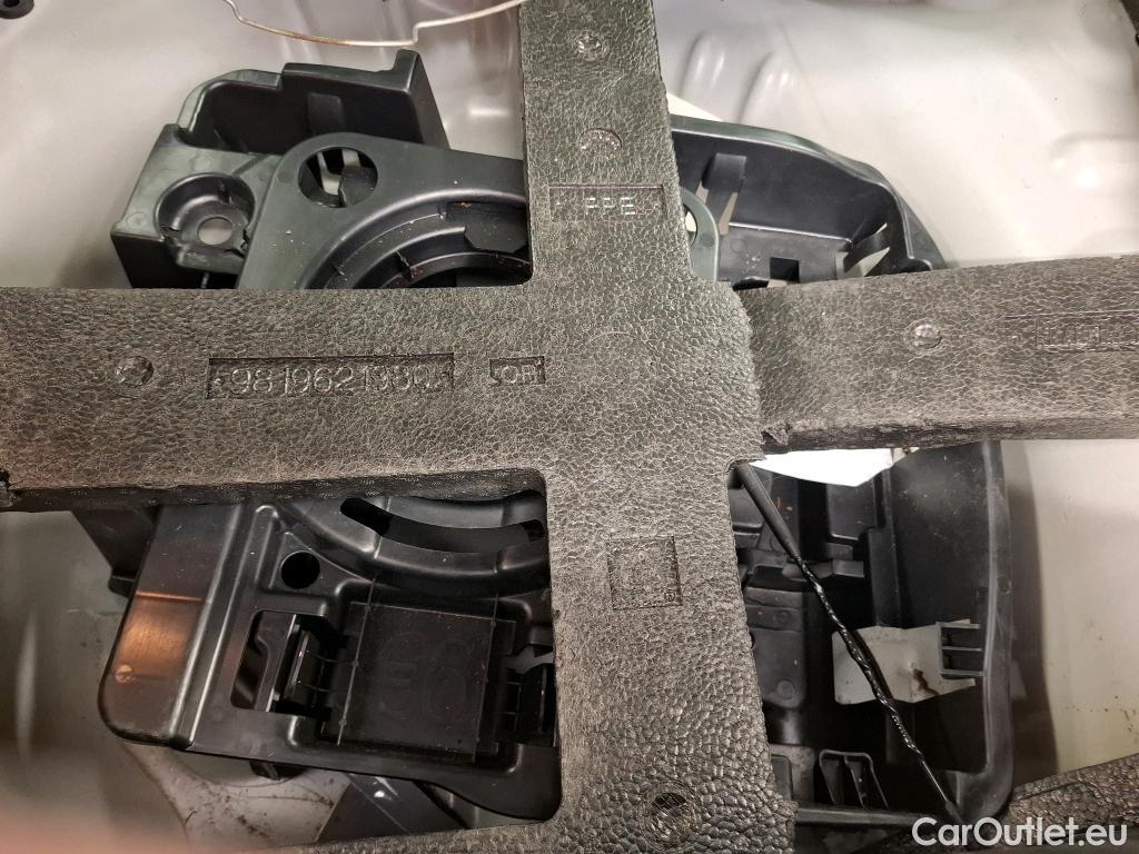  Citroen  C3  Société Feel Business R 1.5 BlueHDI 100CV BVM6 E6dT #18