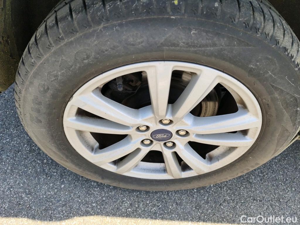  Ford  Kuga  Titanium 1.5 TDCi 120CV BVM6 E6 #38