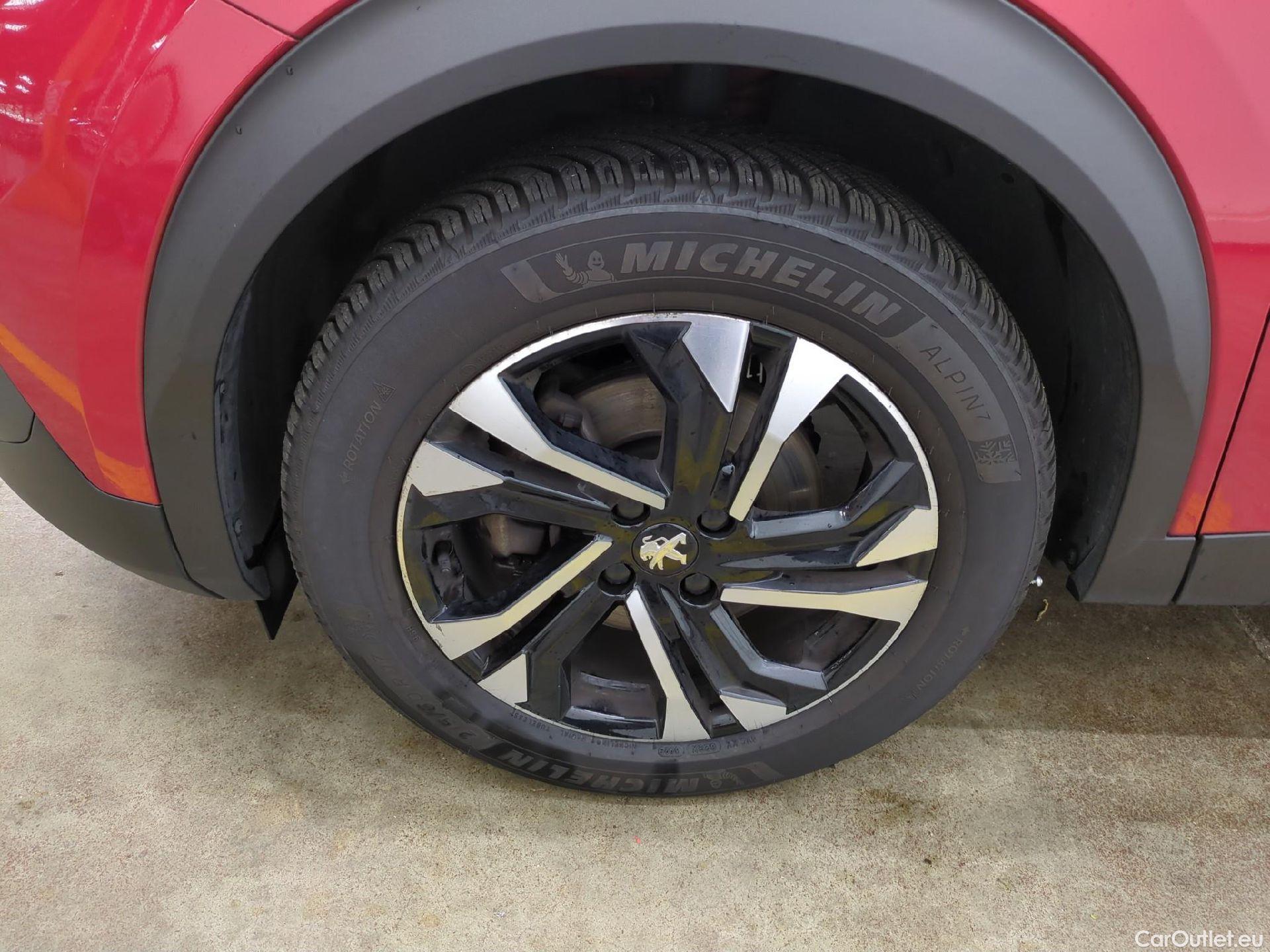  Peugeot  2008  Allure Pack 1.5 HDi 130CV BVA8 E6d #1