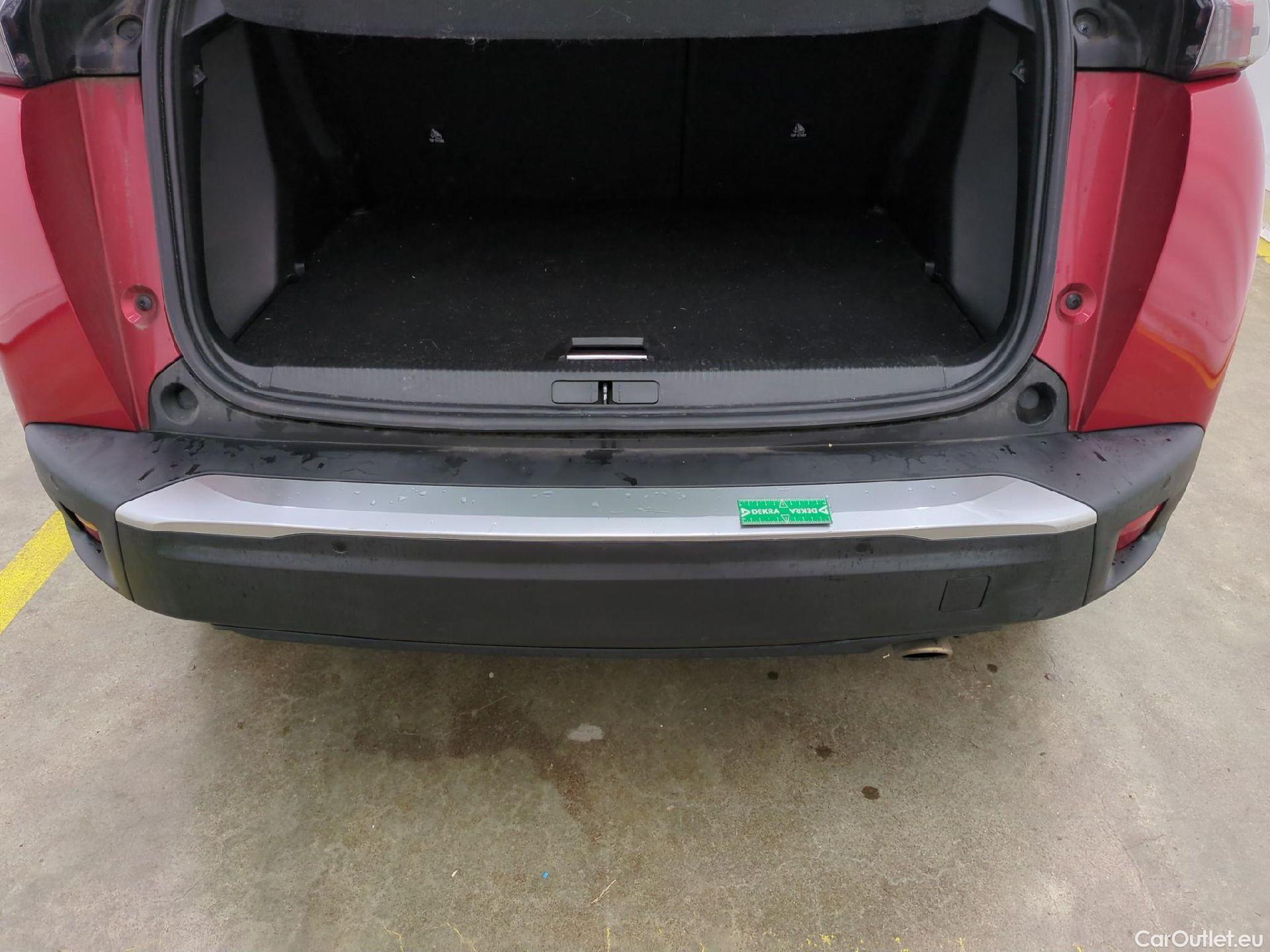  Peugeot  2008  Allure Pack 1.5 HDi 130CV BVA8 E6d #31