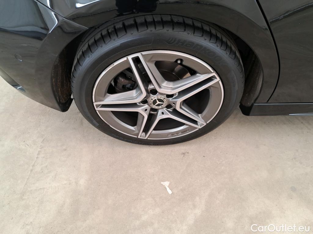  Mercedes  A-Klasse MERCEDES-BENZ Classe A 5p Berline A 200 AMG Line 7G-DCT #8