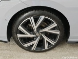  Volkswagen  Golf  Volkswagen Variant 1.5 eTSI 110kW DSG R-Line 5d #14