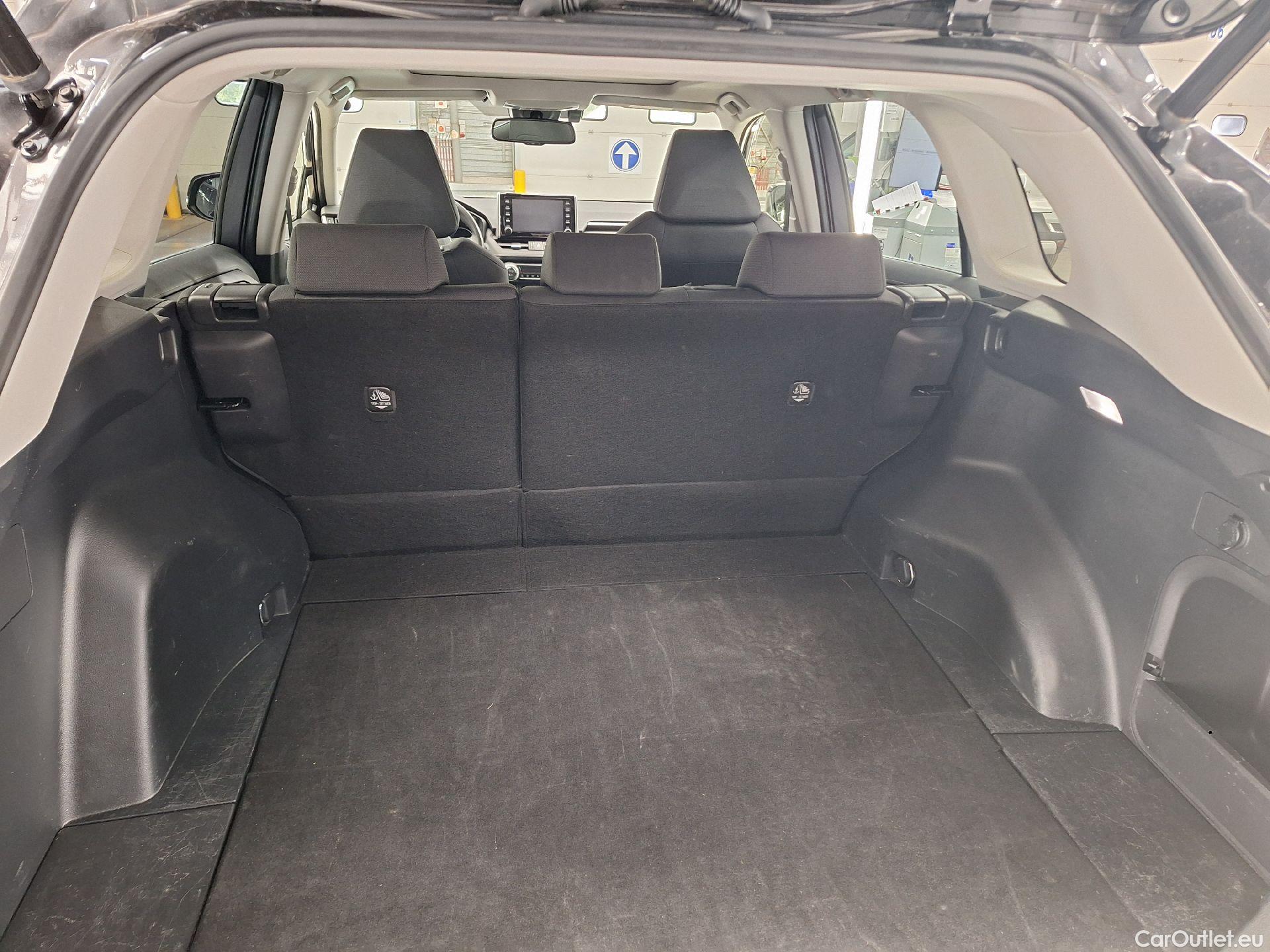  Toyota  RAV4 Toyota,  '18, Toyota  2.5 Hybrid Lithium Dynamic Plus CVT 5d #9