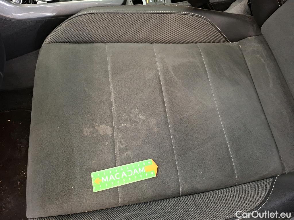  Volkswagen  T-ROC VOLKSWAGEN  / 2021 / 5P / SUV 2.0 TDI 150 STYLE DSG7 #37