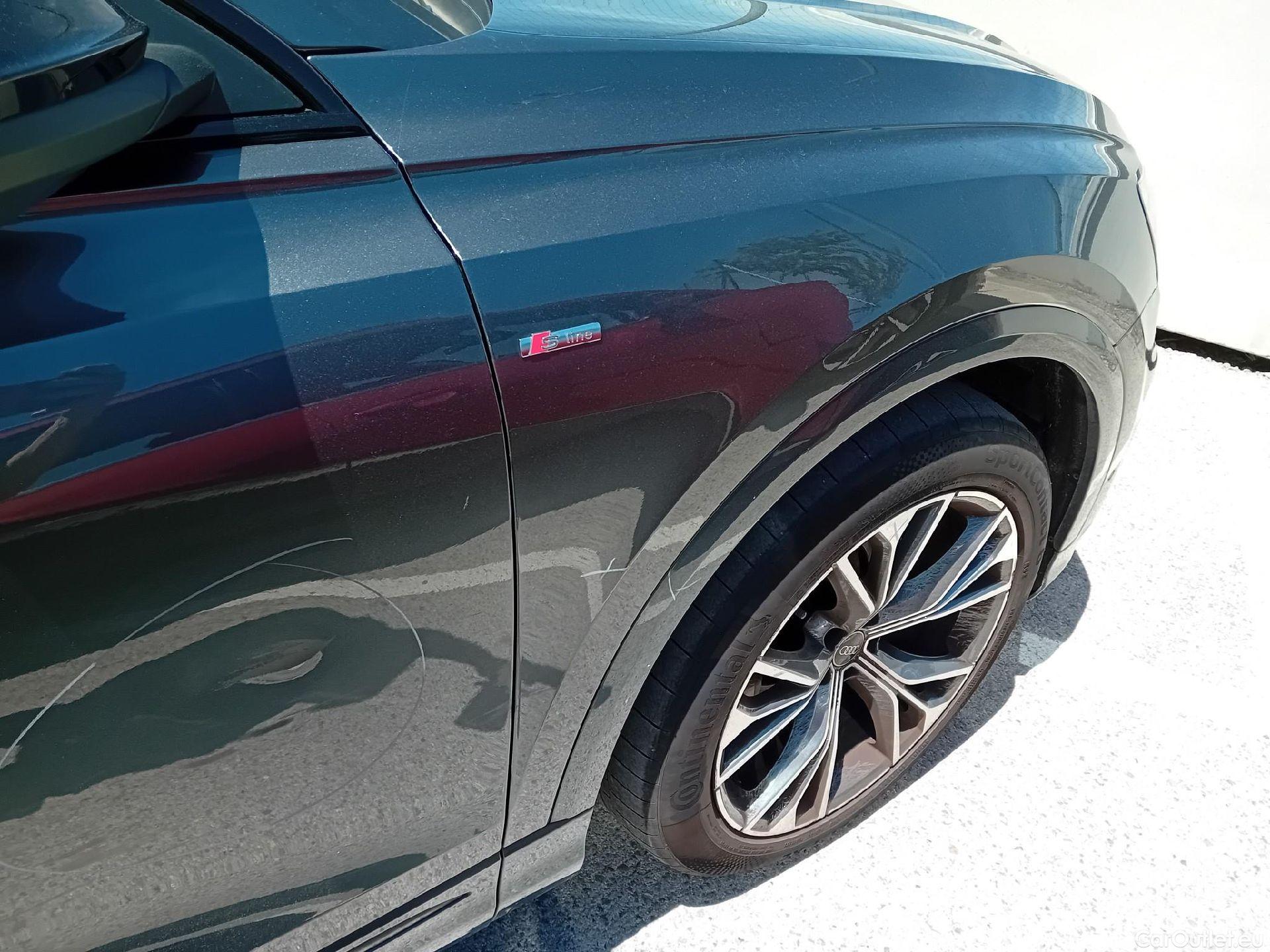  Audi  Q8 AUDI  / 2018 / 5P / todoterreno 55 TFSIe S Line 280kW quattro tiptronic #50