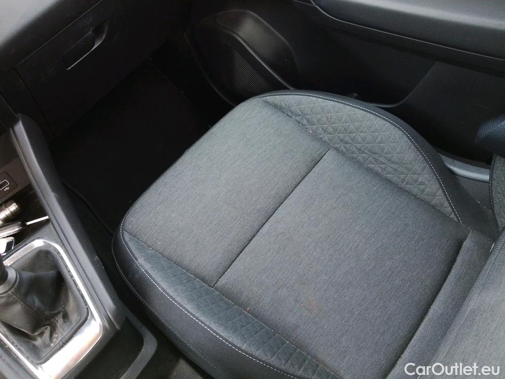  Renault  Captur RENAULT  / 2020 / 5P / todoterreno equilibre TCe 74 kW (100CV) GLP #13