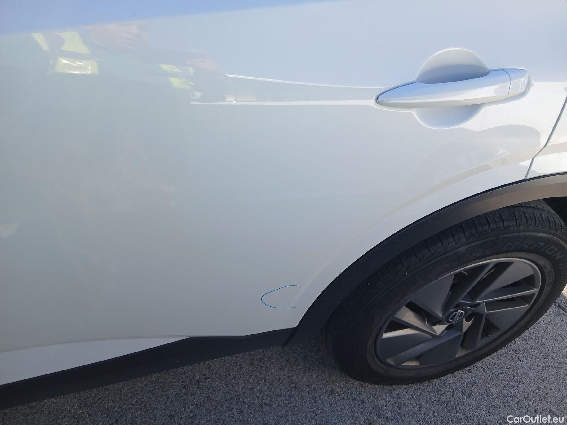  Nissan  Qashqai NISSAN  / 2021 / 5P / todoterreno DIG-T 116kW (158CV) mHEV Xtronic Acenta (AC2) #48