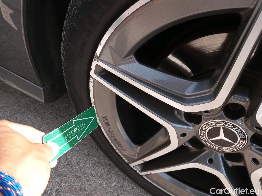  Mercedes  A-Klasse MERCEDES-BENZ Clase A / 2018 / 5P / berlina con portón A 200 #7