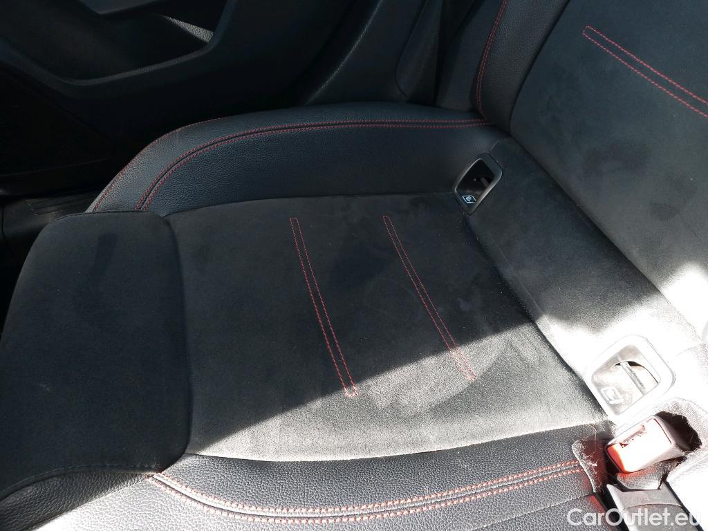  Mercedes  A-Klasse MERCEDES-BENZ Clase A / 2018 / 5P / berlina con portón A 200 #16