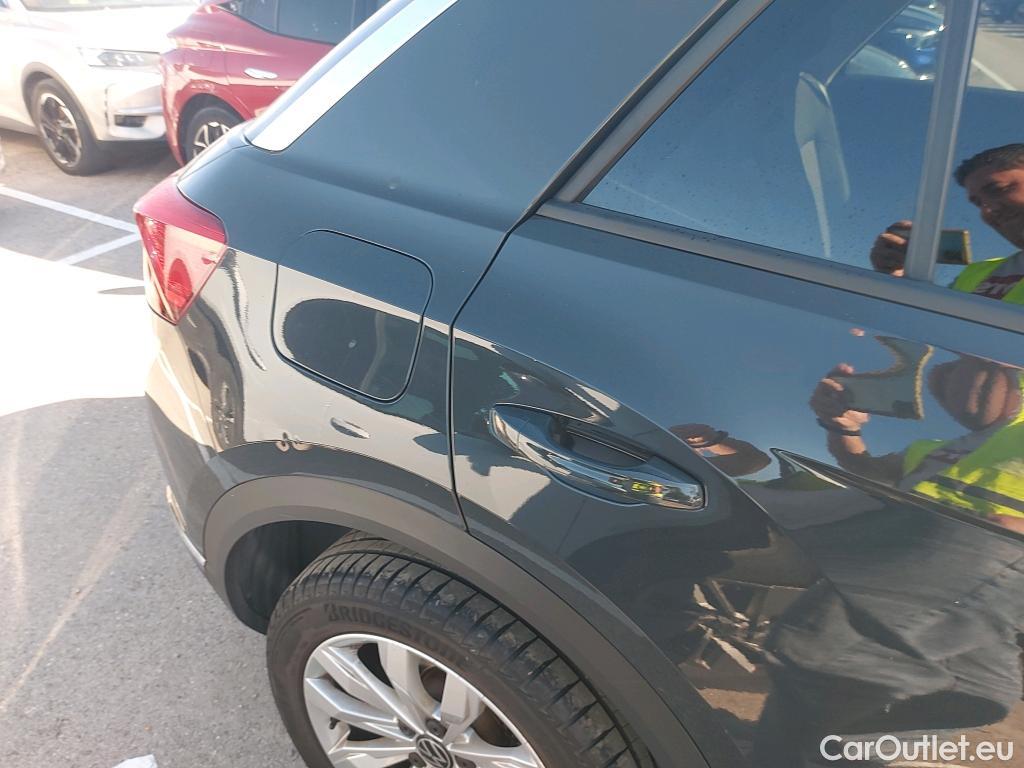  Volkswagen  T-ROC VOLKSWAGEN  / 2017 / 5P / todoterreno Advance 2.0 TDI 110kW (150CV) DSG #8