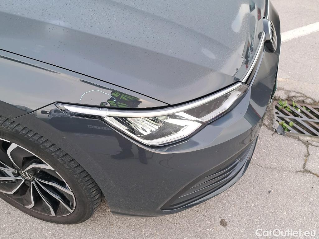  Volkswagen  Golf  VOLKSWAGEN Life 1.5 eTSI 130 CV  #1