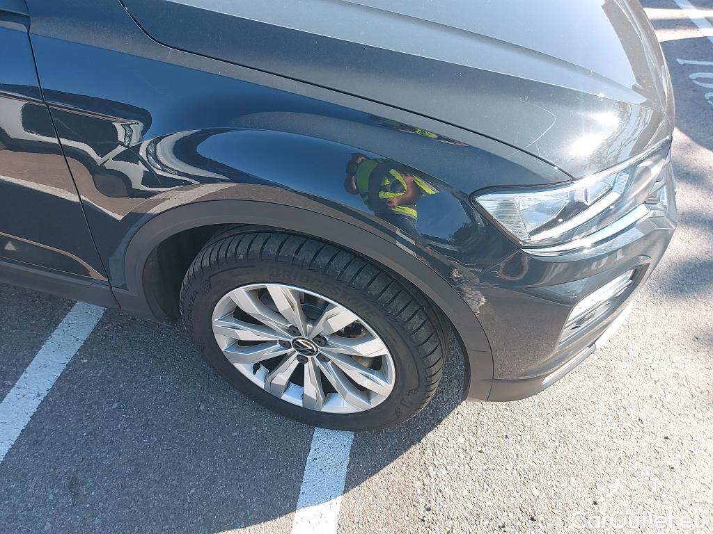  Volkswagen  T-ROC VOLKSWAGEN  / 2017 / 5P / todoterreno Advance 2.0 TDI 110kW (150CV) DSG #28