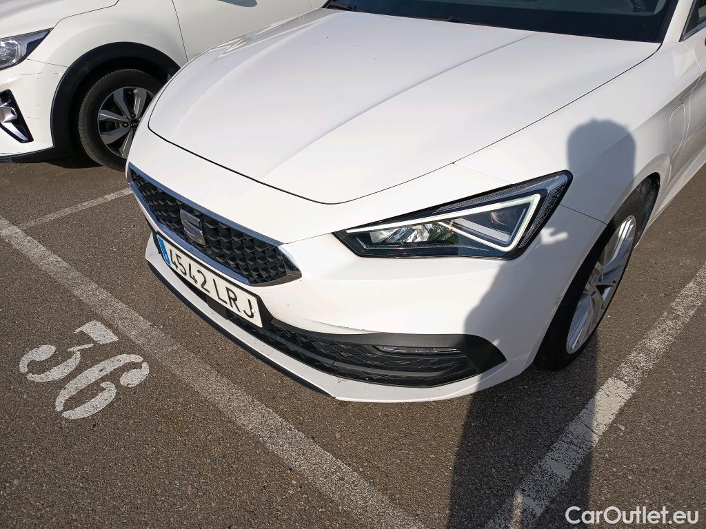  Seat  Leon SEAT Nuevo León / 2020 / 5P / familiar SP 1.4 e-Hybrid DSG S&S Xcellence Go L #19
