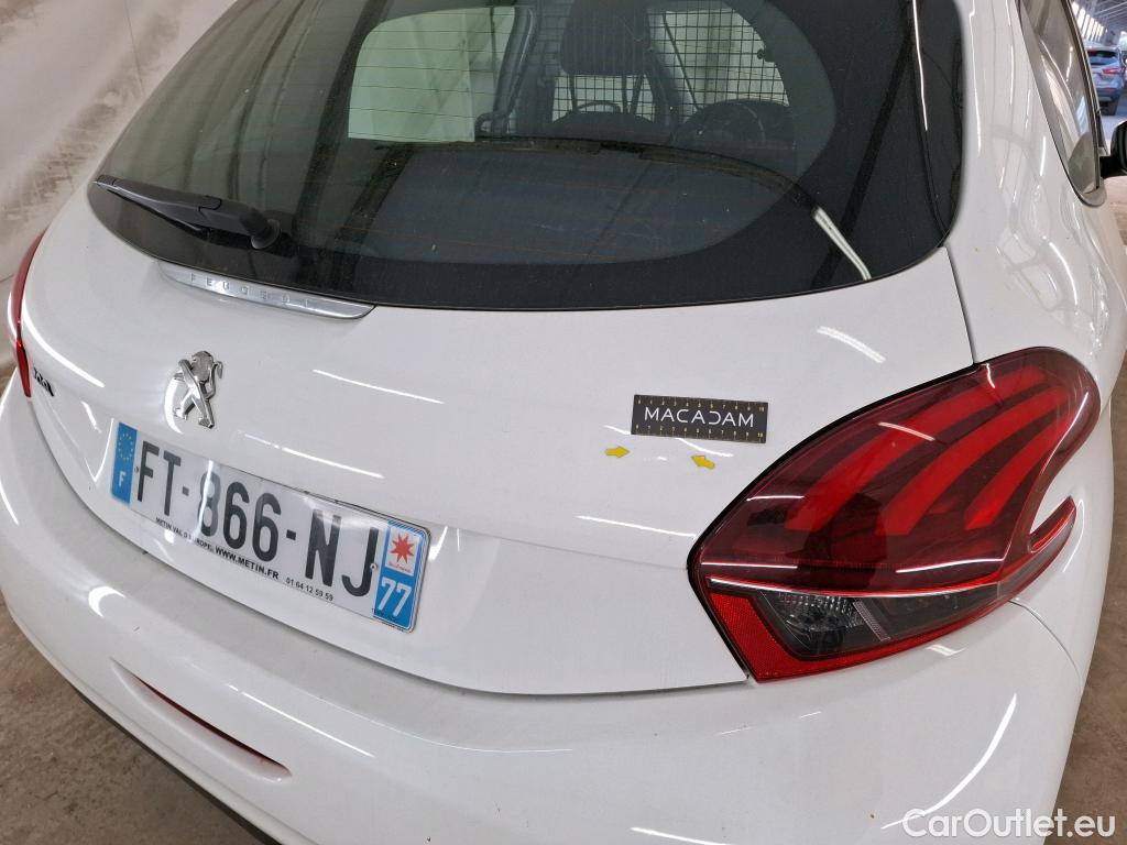  Peugeot  208  Affaire Premium Pack 1.5 HDi 100CV BVM5 E6dT #14