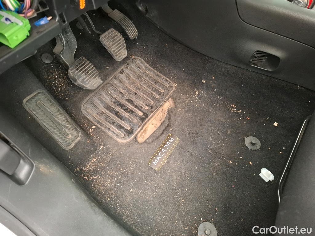  Citroen  C4 Cactus CITROEN  5p Berline BlueHDi 100 S&S BVM6 Feel Business #1